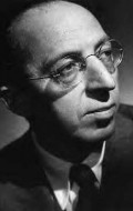 Aaron Copland - bio and intersting facts about personal life.
