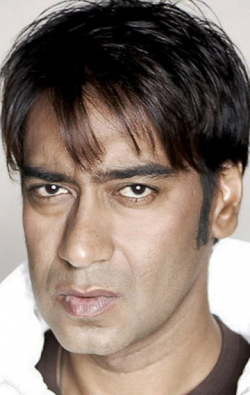 Ajay Devgan - bio and intersting facts about personal life.