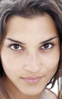 Amber Rose Revah - bio and intersting facts about personal life.