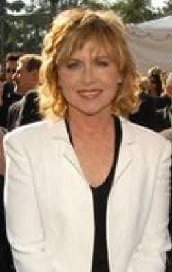 Amy Madigan - bio and intersting facts about personal life.