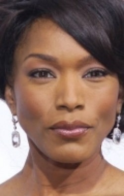 Angela Bassett - bio and intersting facts about personal life.