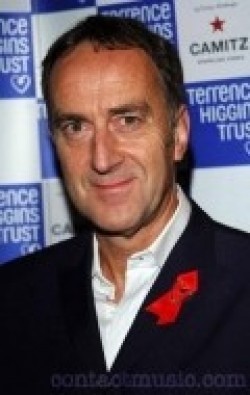 Angus Deayton - bio and intersting facts about personal life.