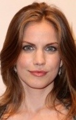 Recent Anna Chlumsky pictures.