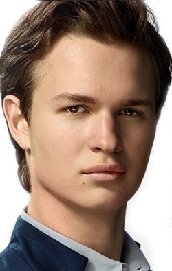 Ansel Elgort - bio and intersting facts about personal life.