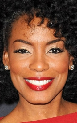 Aunjanue Ellis - bio and intersting facts about personal life.
