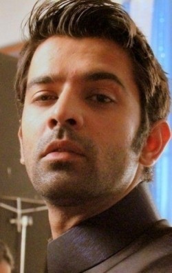 Barun Sobti - bio and intersting facts about personal life.