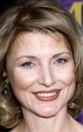 Beth Broderick - bio and intersting facts about personal life.