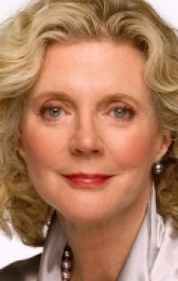 Blythe Danner - bio and intersting facts about personal life.