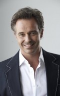 Cameron Daddo - bio and intersting facts about personal life.