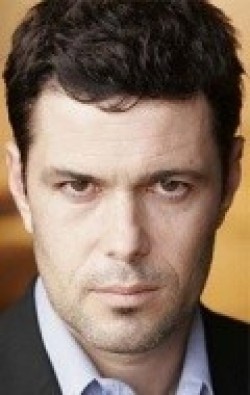 Carlos Bernard - bio and intersting facts about personal life.