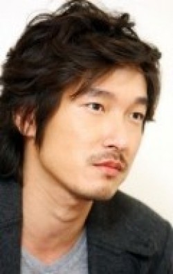 Cho Seung-woo - bio and intersting facts about personal life.