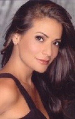 Constance Marie - bio and intersting facts about personal life.