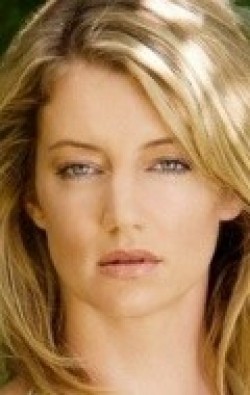 Cynthia Watros - bio and intersting facts about personal life.