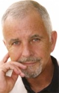 David Essex - bio and intersting facts about personal life.