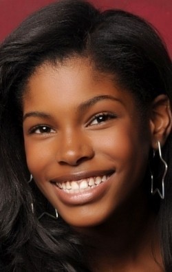 Diamond White - bio and intersting facts about personal life.