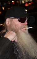 Dusty Hill - bio and intersting facts about personal life.
