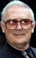 Edward Woodward - bio and intersting facts about personal life.