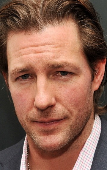 All best and recent Edward Burns pictures.
