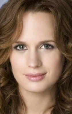 All best and recent Elizabeth Reaser pictures.