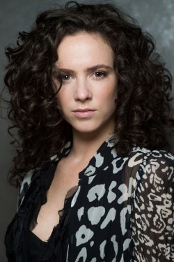 Recent Amy Manson pictures.
