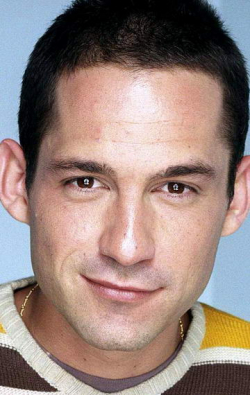 Enrique Murciano - bio and intersting facts about personal life.