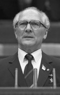 Erich Honecker - bio and intersting facts about personal life.