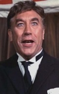 Frankie Howerd - bio and intersting facts about personal life.
