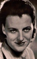 Gracie Fields - bio and intersting facts about personal life.