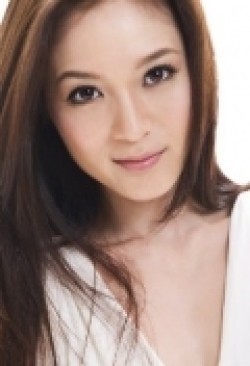 Grace Huang - bio and intersting facts about personal life.
