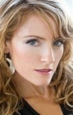 Helene Joy - bio and intersting facts about personal life.