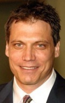 Holt McCallany - bio and intersting facts about personal life.