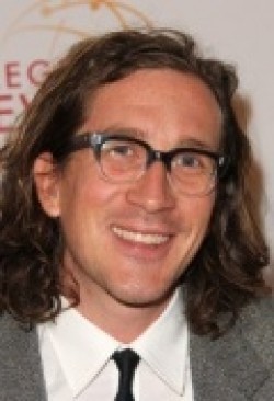 Ian Brennan - bio and intersting facts about personal life.