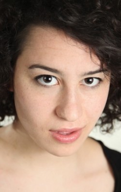 Ilana Glazer - bio and intersting facts about personal life.