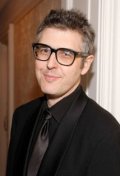 Ira Glass - bio and intersting facts about personal life.