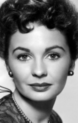 Jean Simmons - bio and intersting facts about personal life.