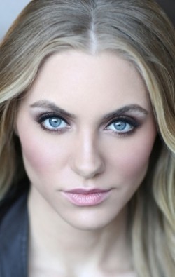 Jessica Sipos - bio and intersting facts about personal life.