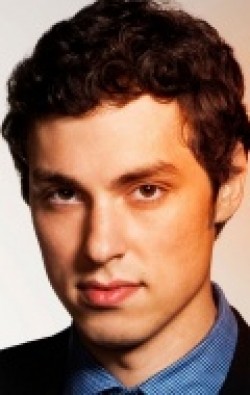 Recent John Francis Daley pictures.