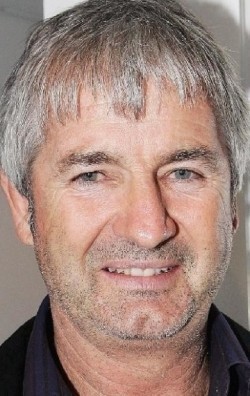 John Jarratt - bio and intersting facts about personal life.