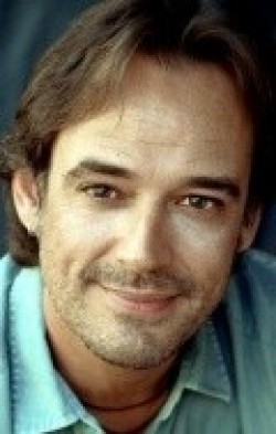Jon Lindstrom - bio and intersting facts about personal life.