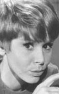 Judy Carne - bio and intersting facts about personal life.