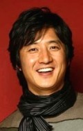 Jun-ho Jeong - bio and intersting facts about personal life.