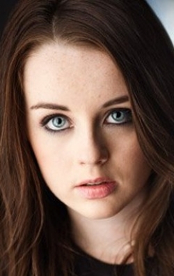 Kacey Rohl - wallpapers.