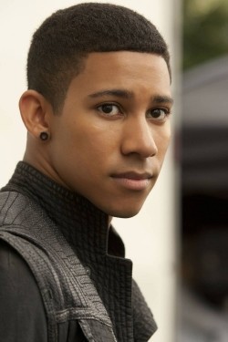 Recent Keiynan Lonsdale pictures.