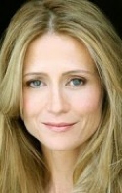 All best and recent Kelly Rowan pictures.