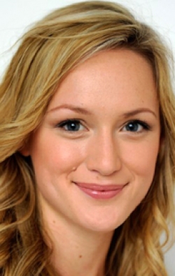 Kerry Bishé - bio and intersting facts about personal life.