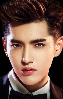 Kris Wu - bio and intersting facts about personal life.