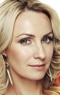 Recent Lisa McCune pictures.