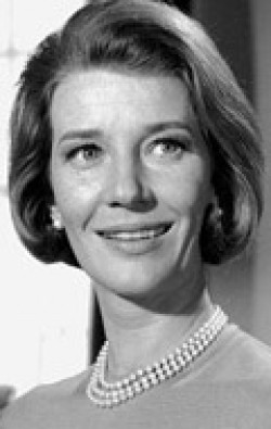 Lois Maxwell - bio and intersting facts about personal life.