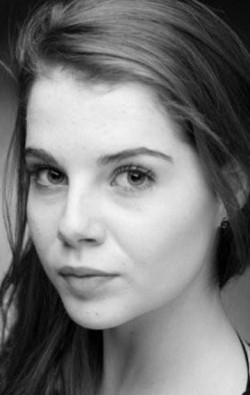 Lucy Boynton - bio and intersting facts about personal life.