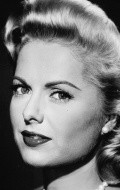 Martha Hyer - wallpapers.